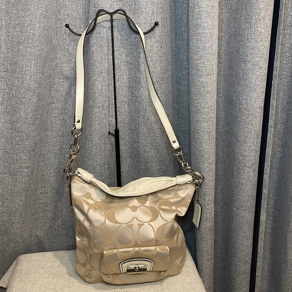 Coach Satin White 2009 Shoulder Crossbody Bag - Picture 7 of 15